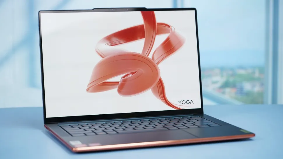 Ryzen 7 7840S zeigt 30W Leistung im Yoga 14s Ryzen Edition Laptop Titel